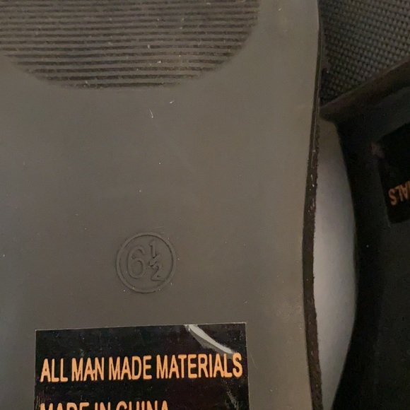 X2B flats NWOT - Picture 7 of 9